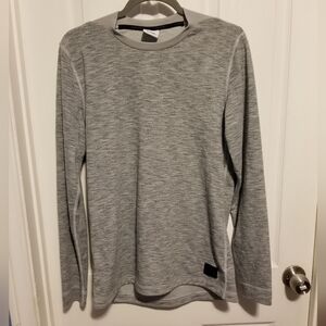 Gymshark  Long Sleeve T-Shrit Size M Color Gray